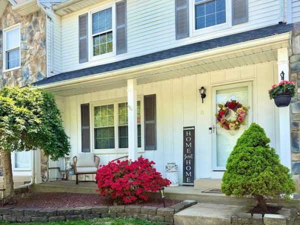 11 STAFFORD COURT, HAMILTON, NJ 08690