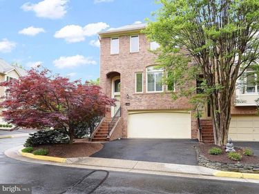 11538 HEMINGWAY DRIVE, RESTON, VA 20194