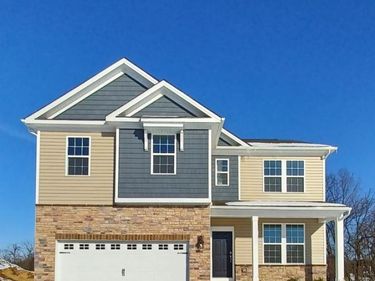 102 WINDING ROAD, FORKS TOWNSHIP, PA 18040