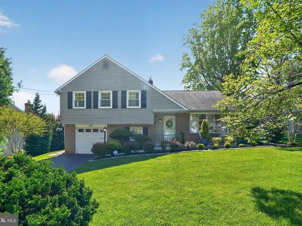 962 EDWARDS DRIVE, SPRINGFIELD, PA 19064