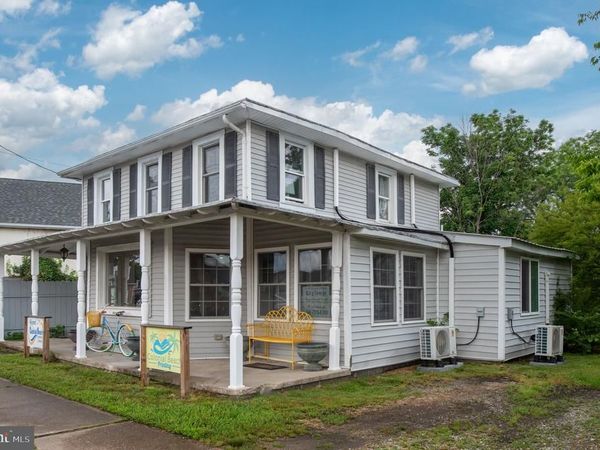 215 IRVING AVENUE N , COLONIAL BEACH, VA 22443