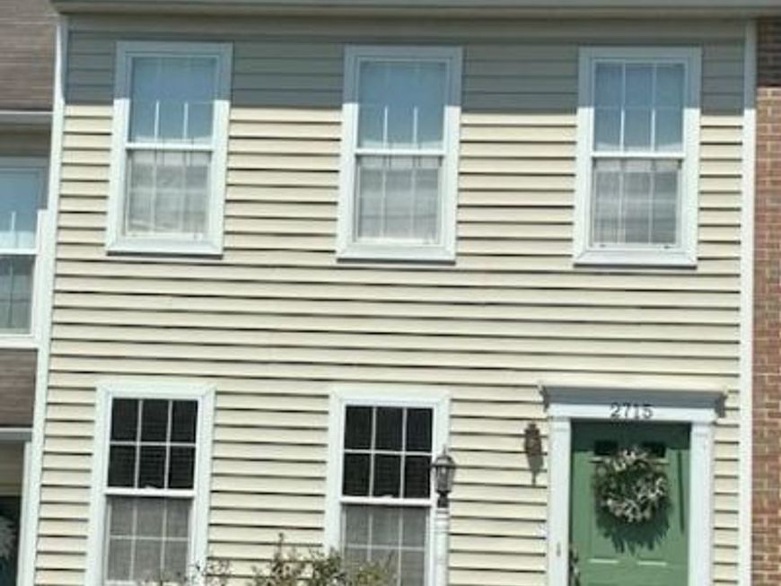 2715 Woodmont Drive, York, PA 17404 Main Photo