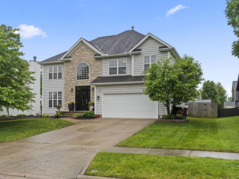 2363 Ziner Circle N, Grove City, OH 43123 Photo 2