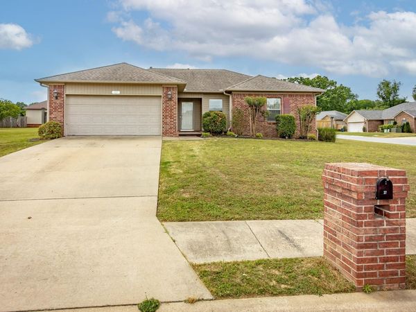 37 Mustang Drive, Cabot, AR 72023