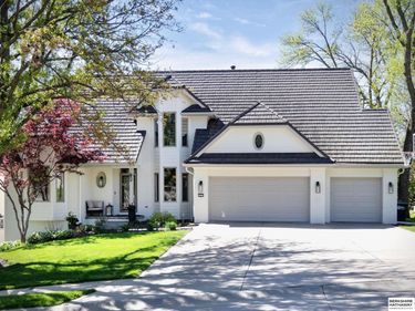 15511 Pierce Circle , Omaha, NE 68144