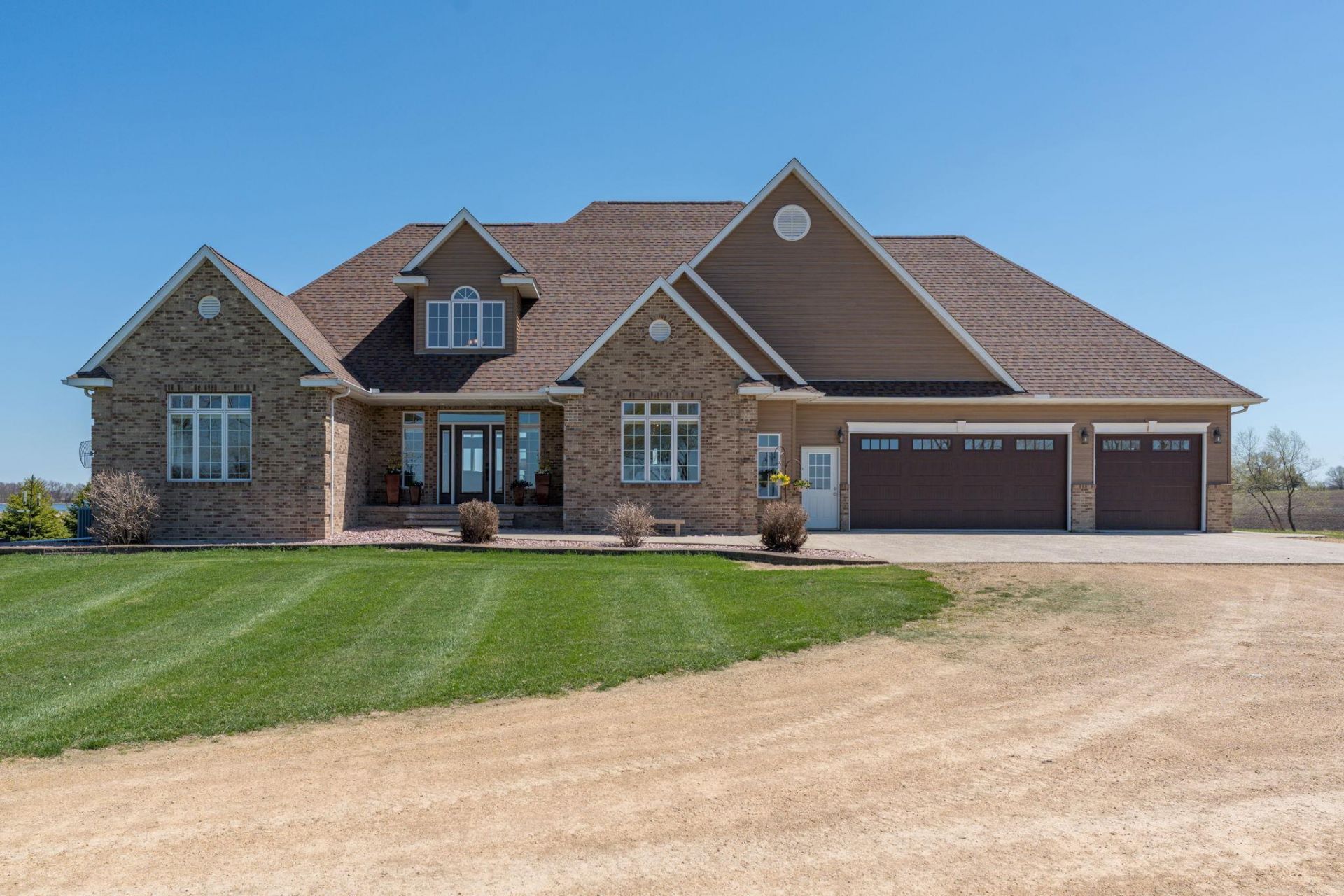 22643 Oriole Circle , Madison Lake, MN 56063