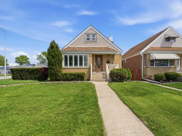 7801 Natchez Avenue , Burbank, IL 60459