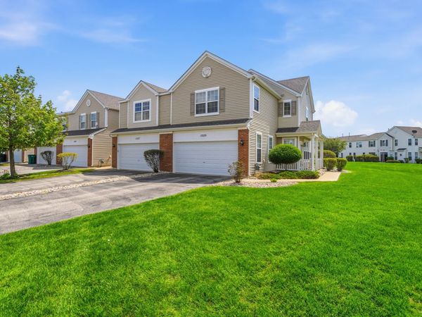 15329 Kenmare Circle , Manhattan, IL 60442