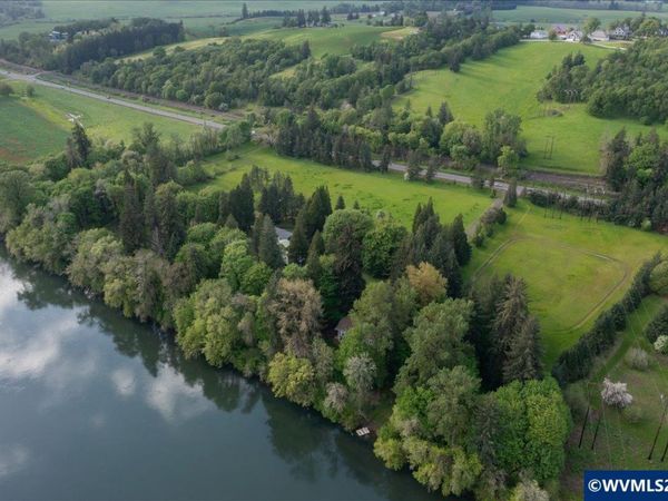 4562 Highway US 20, Albany, OR 97321