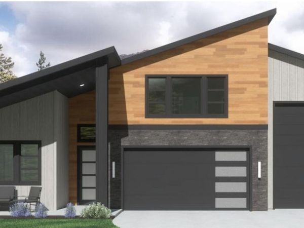 5991 W MORESBY AVE, Rathdrum, ID 83858