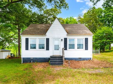 101 Beale Road, Lynch Station, VA 24571