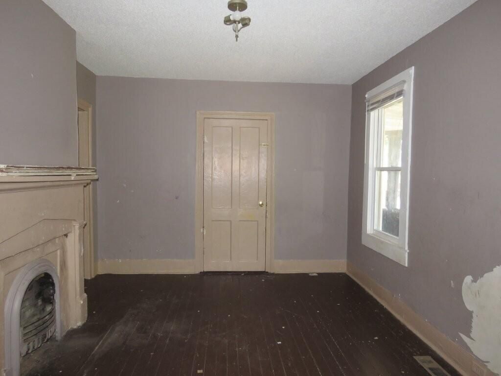 936 Glover Street Photo 10