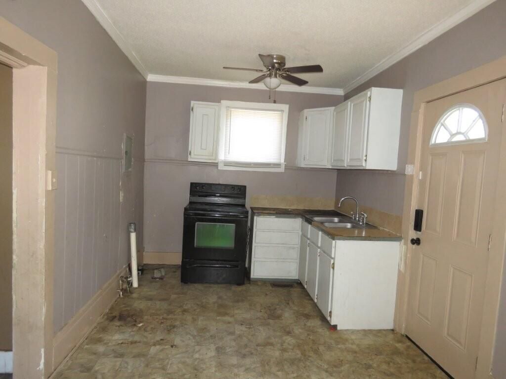 936 Glover Street Photo 5