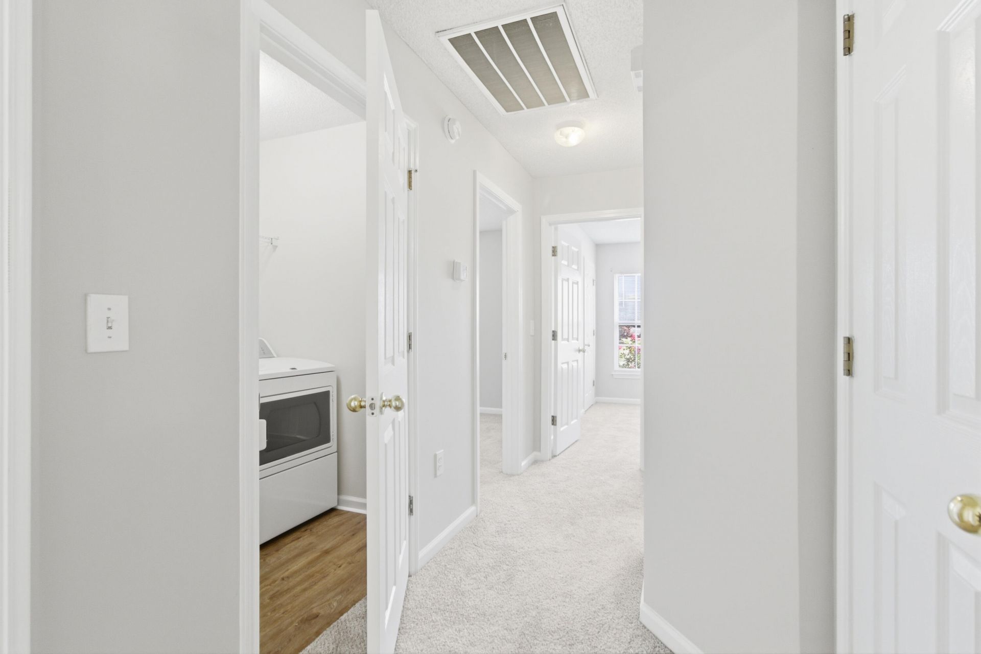 139 Old Tree Road Photo 23