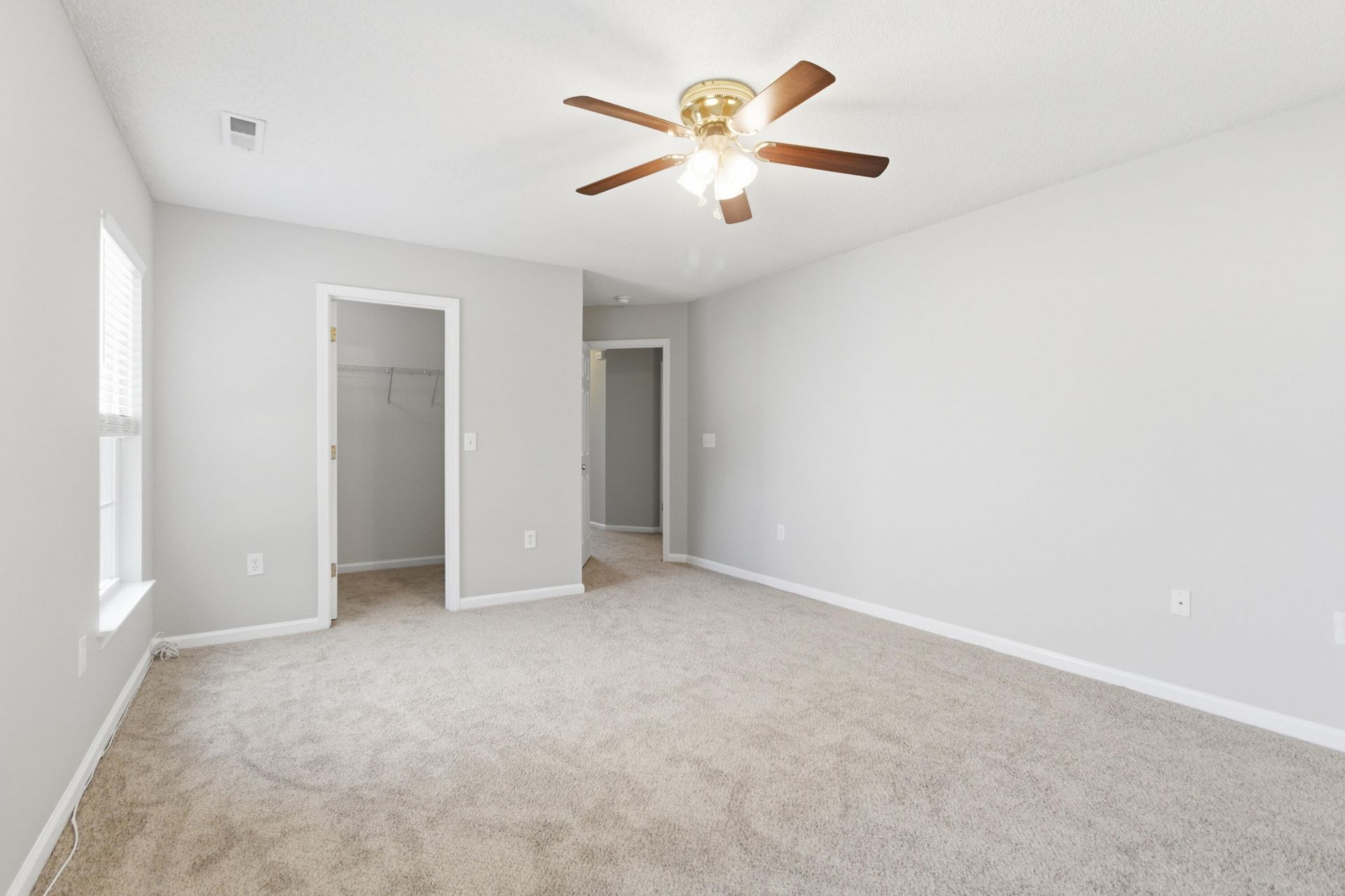 139 Old Tree Road Photo 26