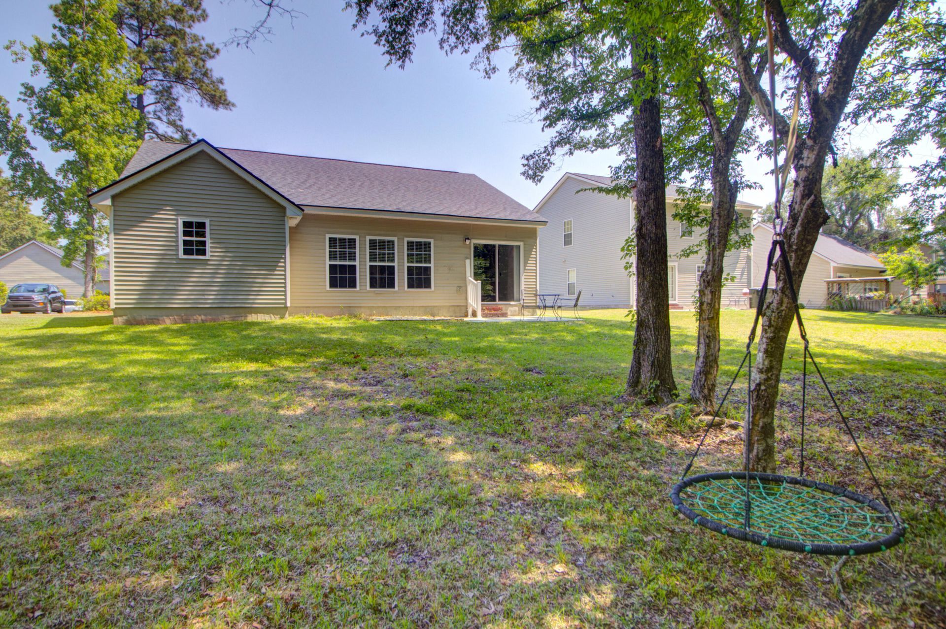 139 Old Tree Road Photo 36