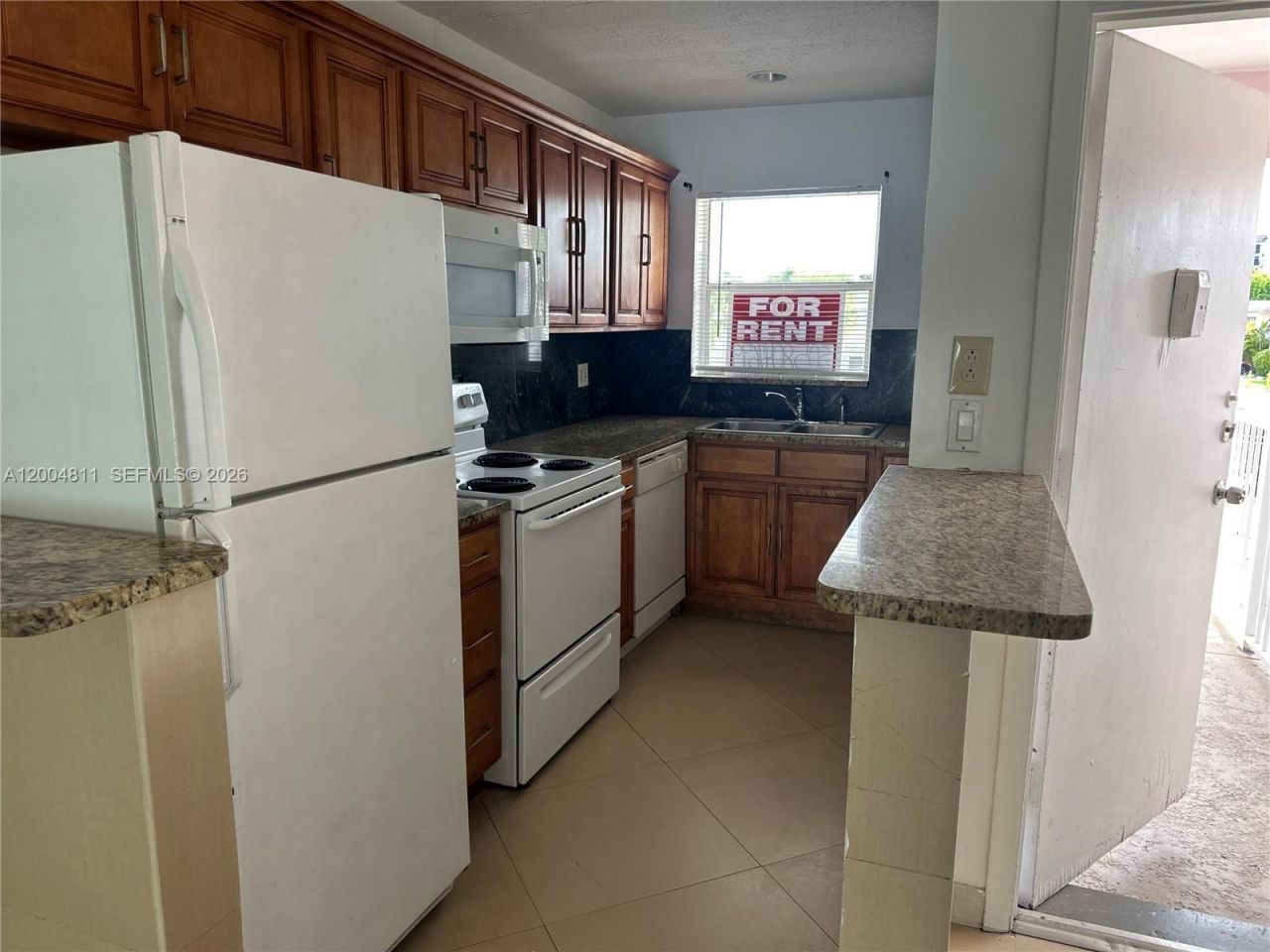 7424 SW 82nd St, Unit D216, Miami, FL 33143 Photo