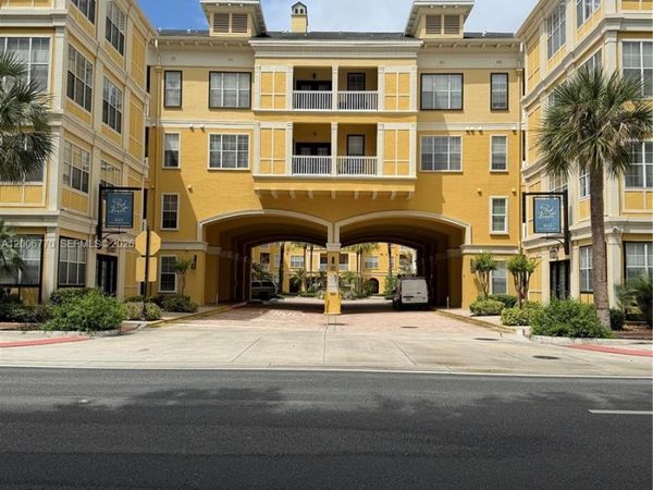 860 N Orange Ave, Unit 258, Orlando, FL 33180