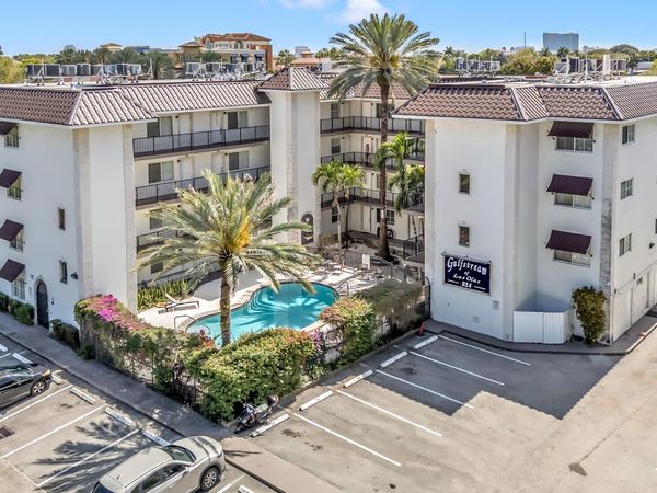 924 SE 2nd Street, Unit 32, Fort Lauderdale, FL 33301