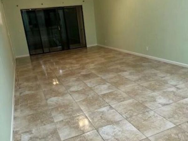 1901 Sabal Ridge Court, Unit E, Palm Beach Gardens, FL 33418