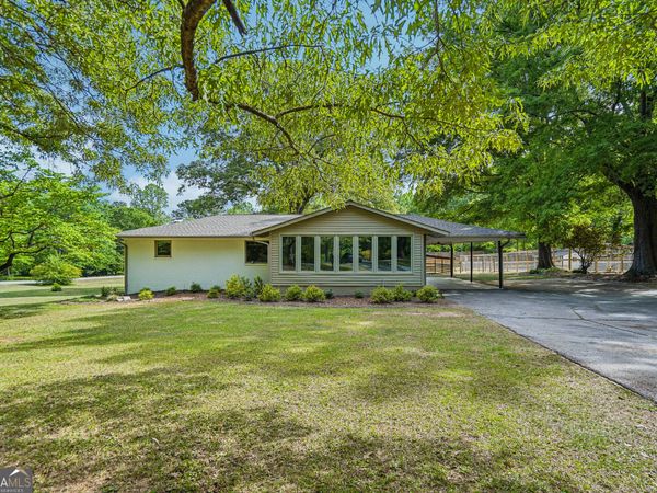 1679 Seayes Road SW, Mableton, GA 30126