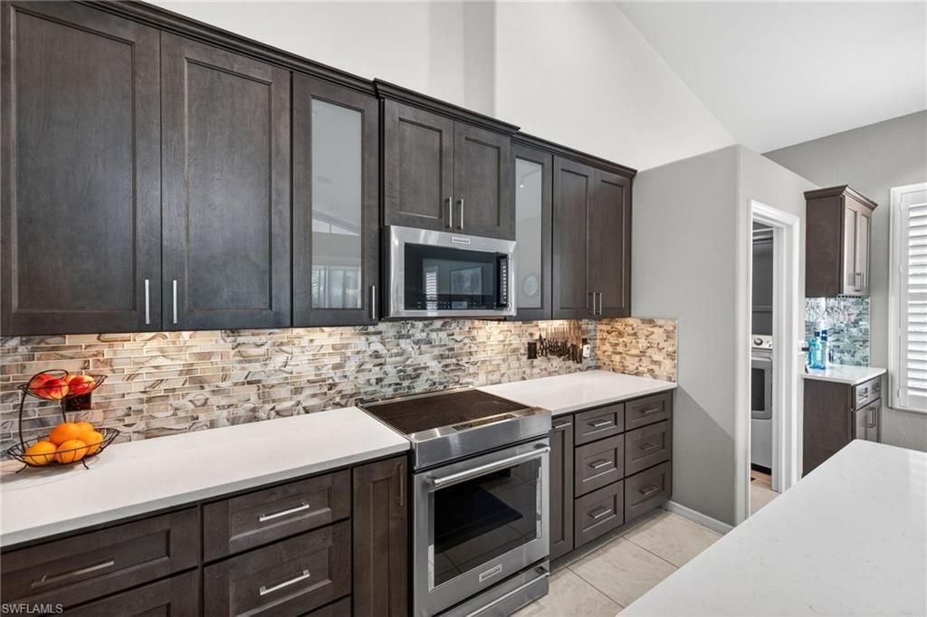 9514 Mariners Cove Ln, Fort Myers, FL 33919 Photo