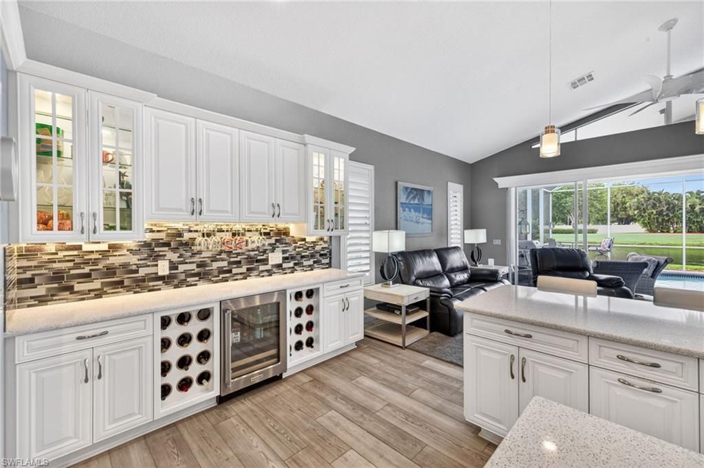 9512 Mariners Cove Ln, Fort Myers, FL 33919 Photo