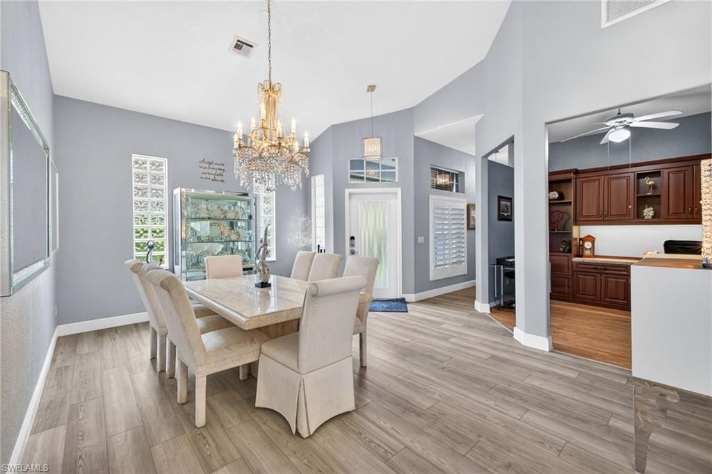 9512 Mariners Cove Ln, Fort Myers, FL 33919 Photo