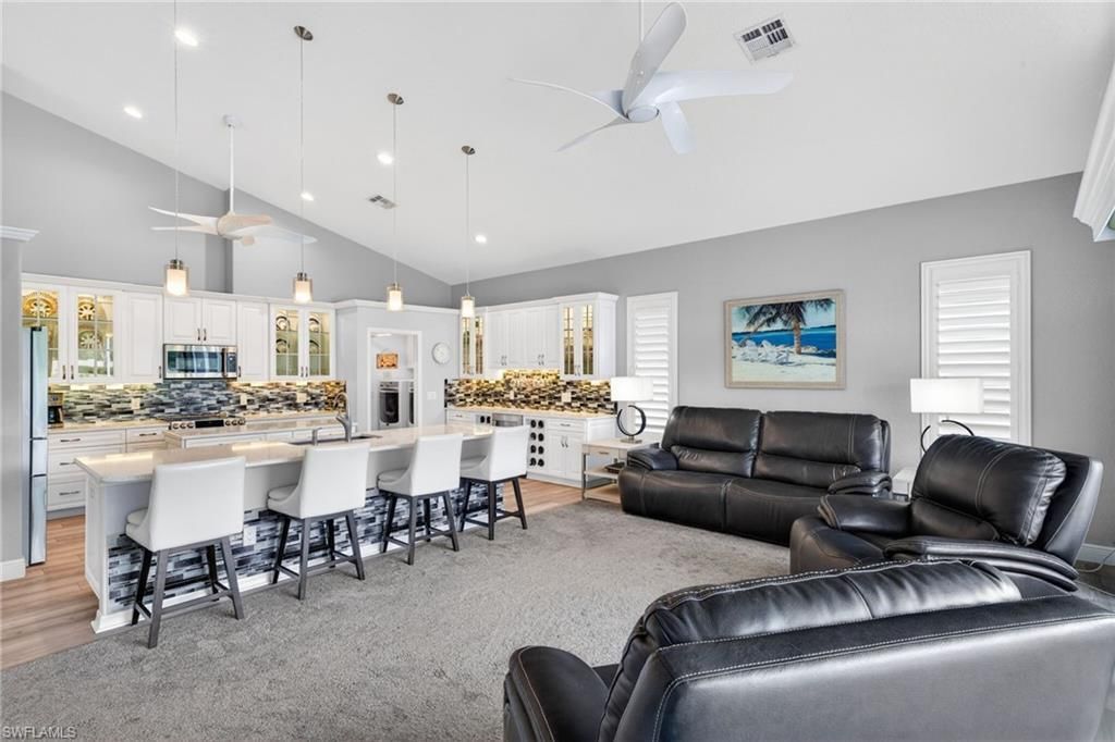 9512 Mariners Cove Ln, Fort Myers, FL 33919 Photo