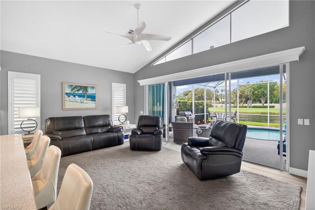 9512 Mariners Cove Ln, Fort Myers, FL 33919 Photo