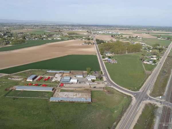 7305 E Locust Ln, Nampa, ID 83686