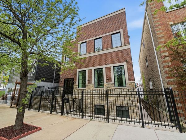1443 N Cleaver Street , Chicago, IL 60642