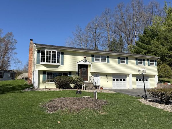 31 Sterup Drive, Troy, NY 12180