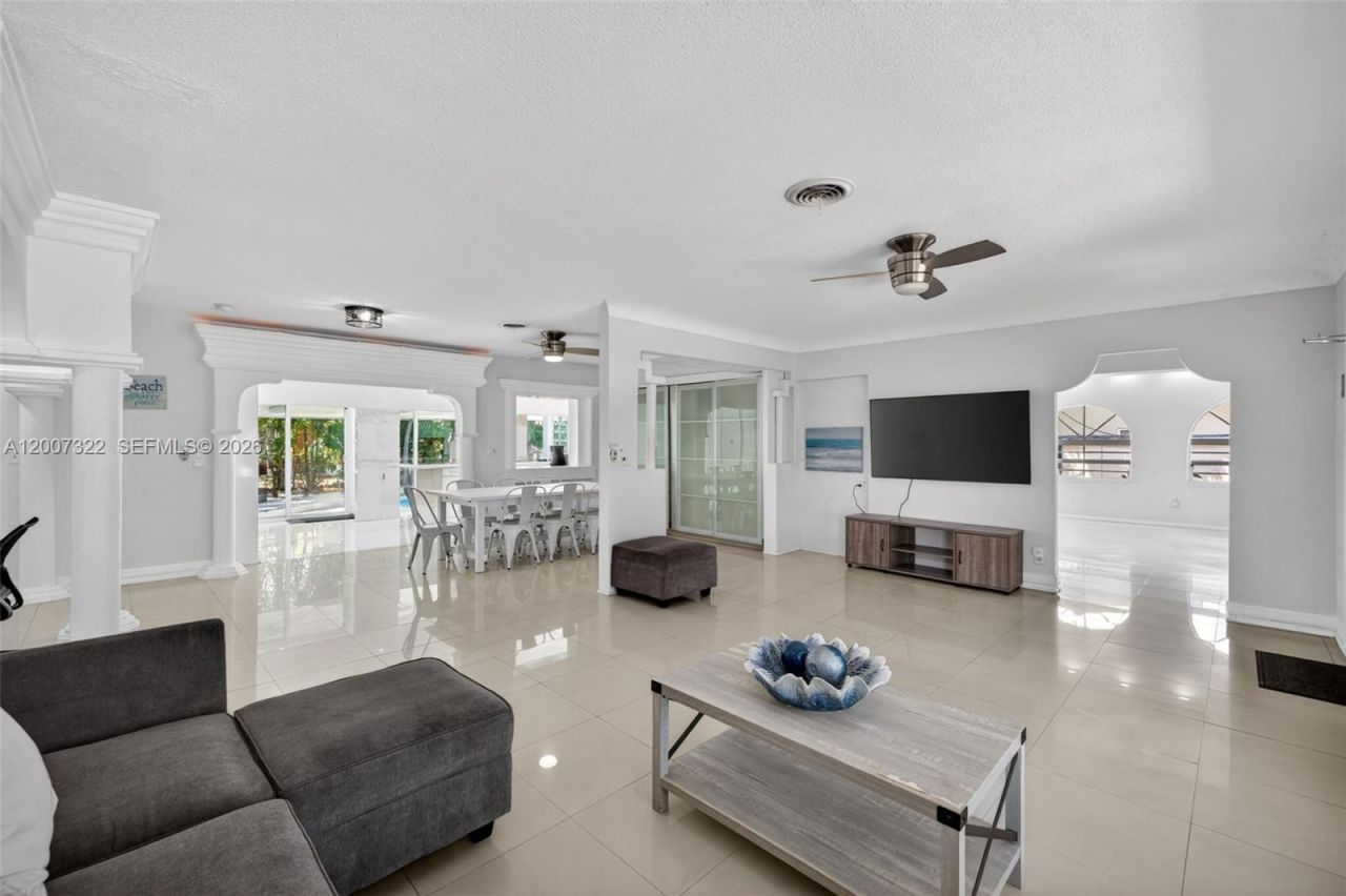 5451 NE 22nd Ave, Fort Lauderdale, FL 33308 Photo