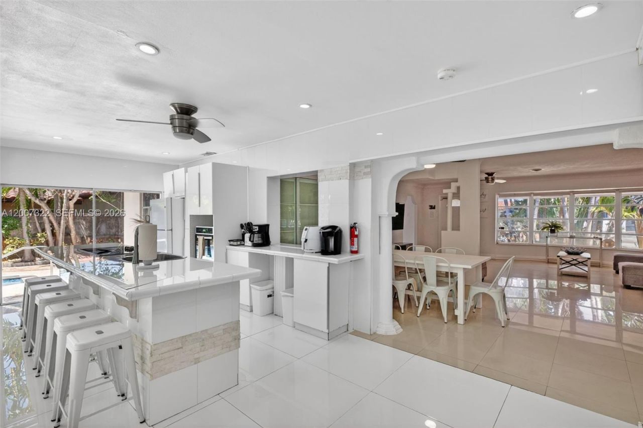 5451 NE 22nd Ave, Fort Lauderdale, FL 33308 Photo