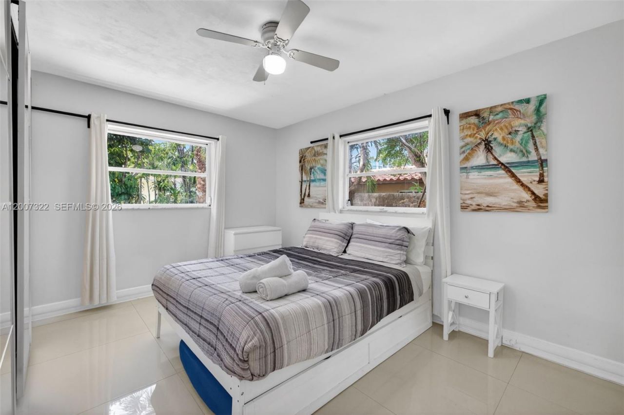 5451 NE 22nd Ave, Fort Lauderdale, FL 33308 Photo