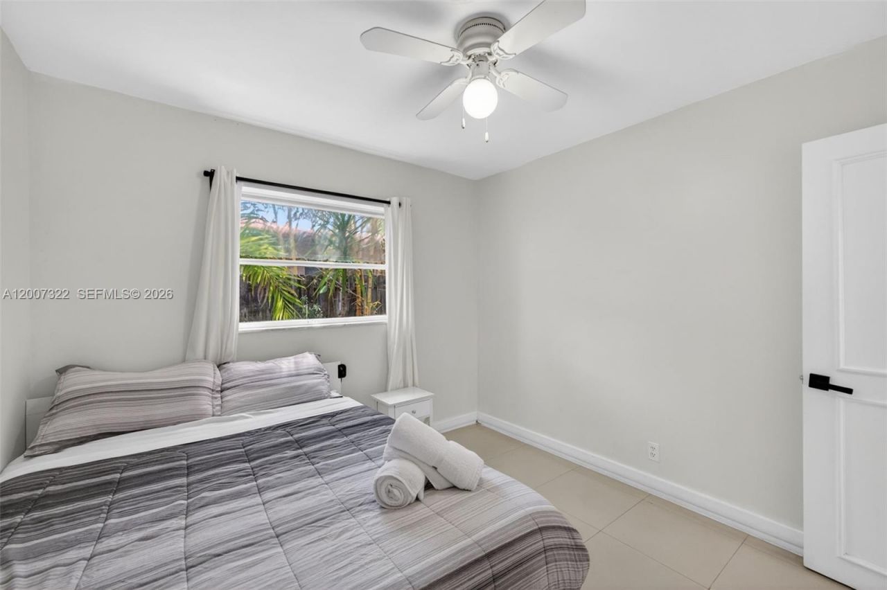5451 NE 22nd Ave, Fort Lauderdale, FL 33308 Photo
