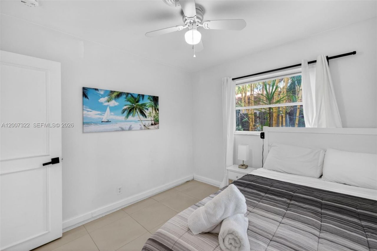 5451 NE 22nd Ave, Fort Lauderdale, FL 33308 Photo