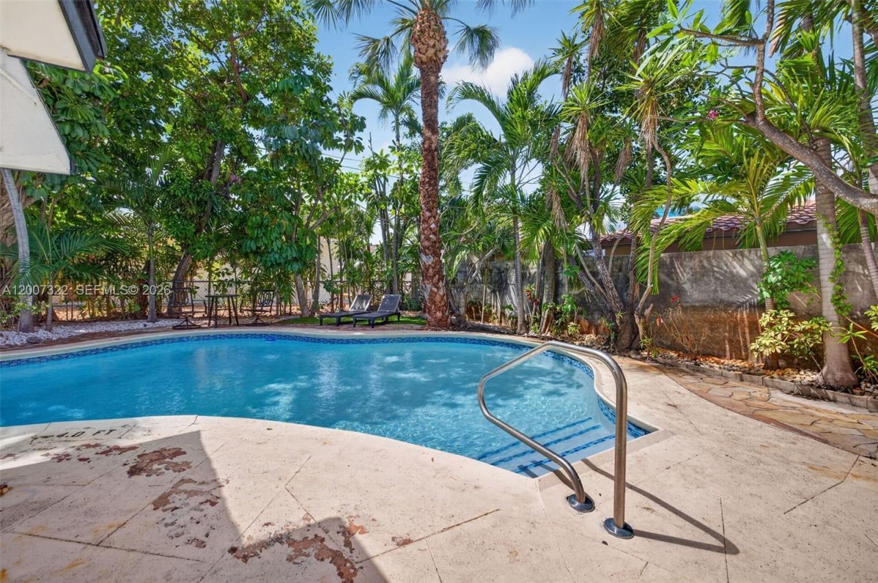 5451 NE 22nd Ave, Fort Lauderdale, FL 33308 Photo
