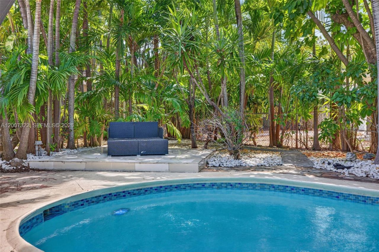 5451 NE 22nd Ave, Fort Lauderdale, FL 33308 Photo