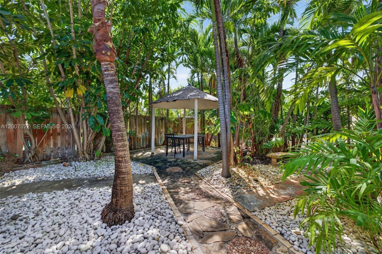 5451 NE 22nd Ave, Fort Lauderdale, FL 33308 Photo