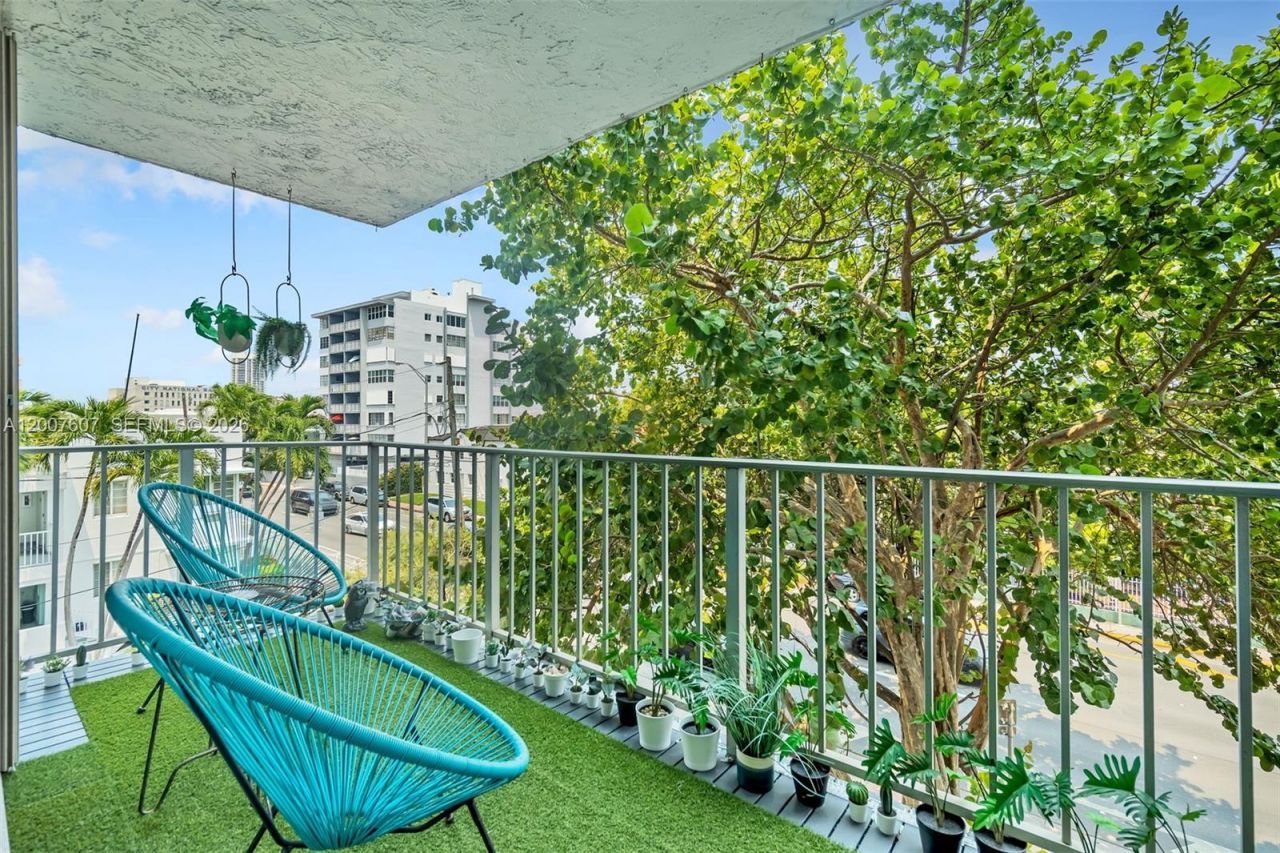 6801 Indian Creek Dr , Unit 304, Miami Beach, FL 33141 Photo