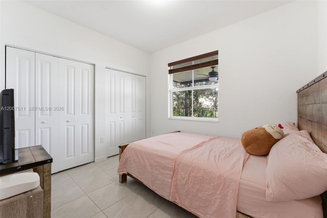 2284 NW 130th St, Miami, FL 33167 Photo