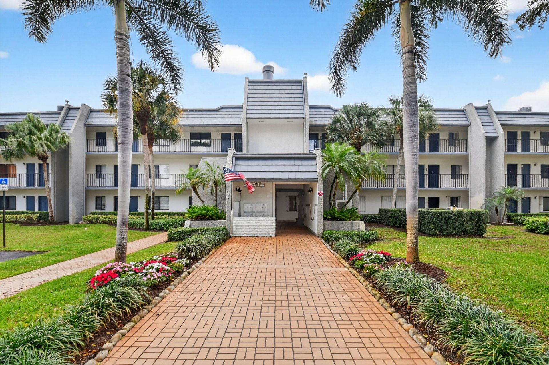 4793 Esedra Court, Unit 206, Lake Worth, FL 33467 Photo