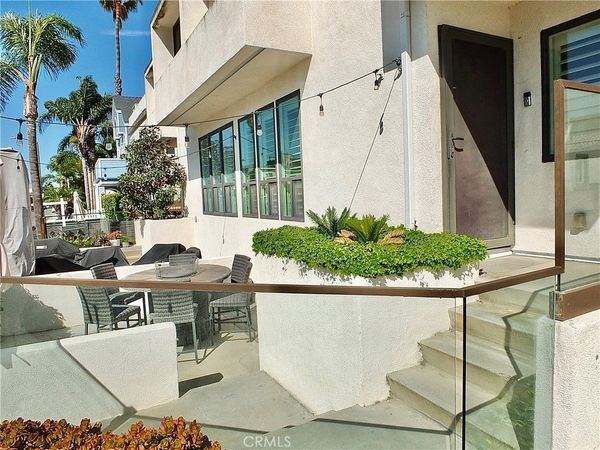 36 Corona Avenue, Unit A, Long Beach, CA 90803