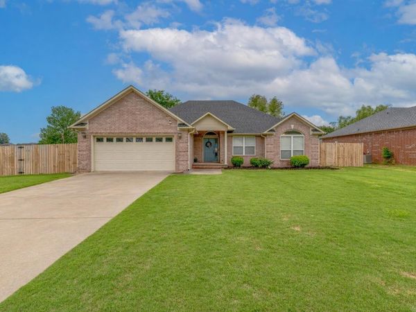 1732 Pilot Court, Jacksonville, AR 72026