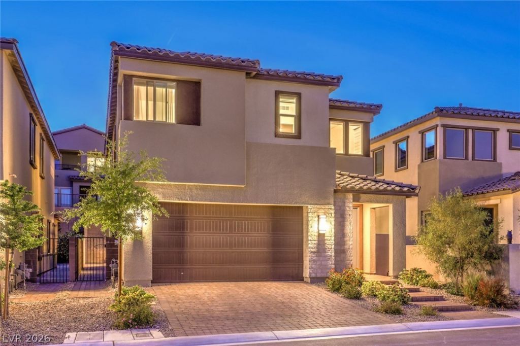 175 Medianoche Street, Las Vegas, NV 89138 Main Photo