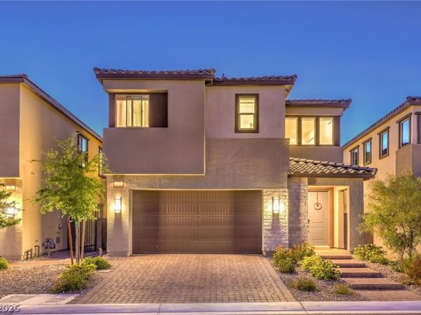 175 Medianoche Street, Las Vegas, NV 89138