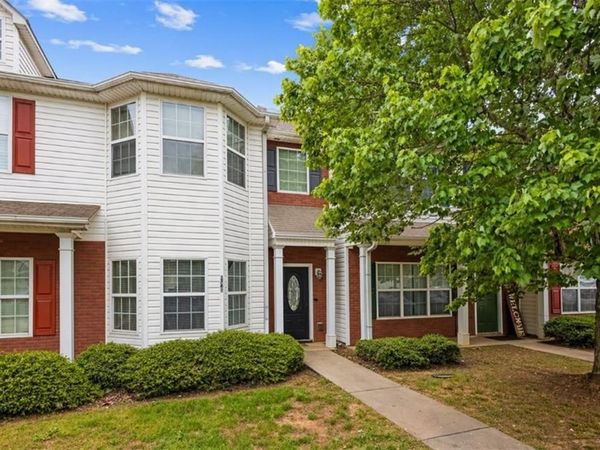1761 Glen View Way , Hampton, GA 30228