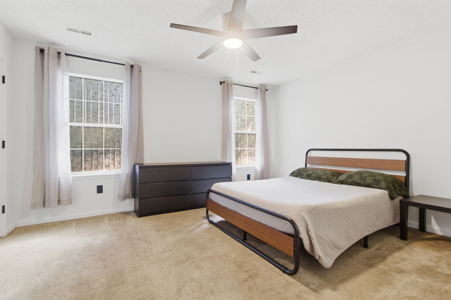 4784 Porter Drive Photo 13